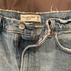 Abercrombie high rise mom shorts